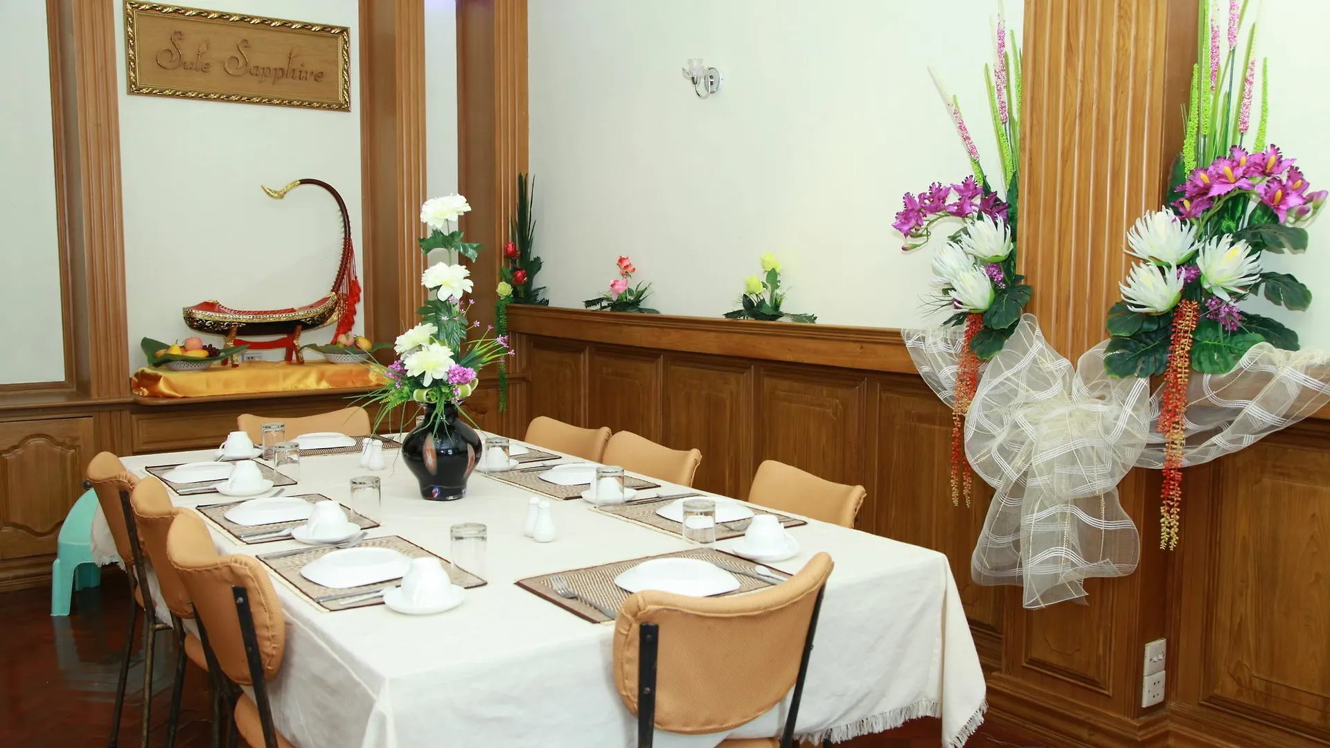 **  Sule Sapphire Inn Yangon Myanmar